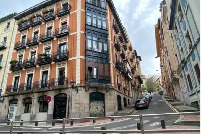 Inmobiliaria Casco Viejo Bilbao - Etxebizitza salgai: Solokoetxe Kalea Kalean, Ibaiondo, Bilbao